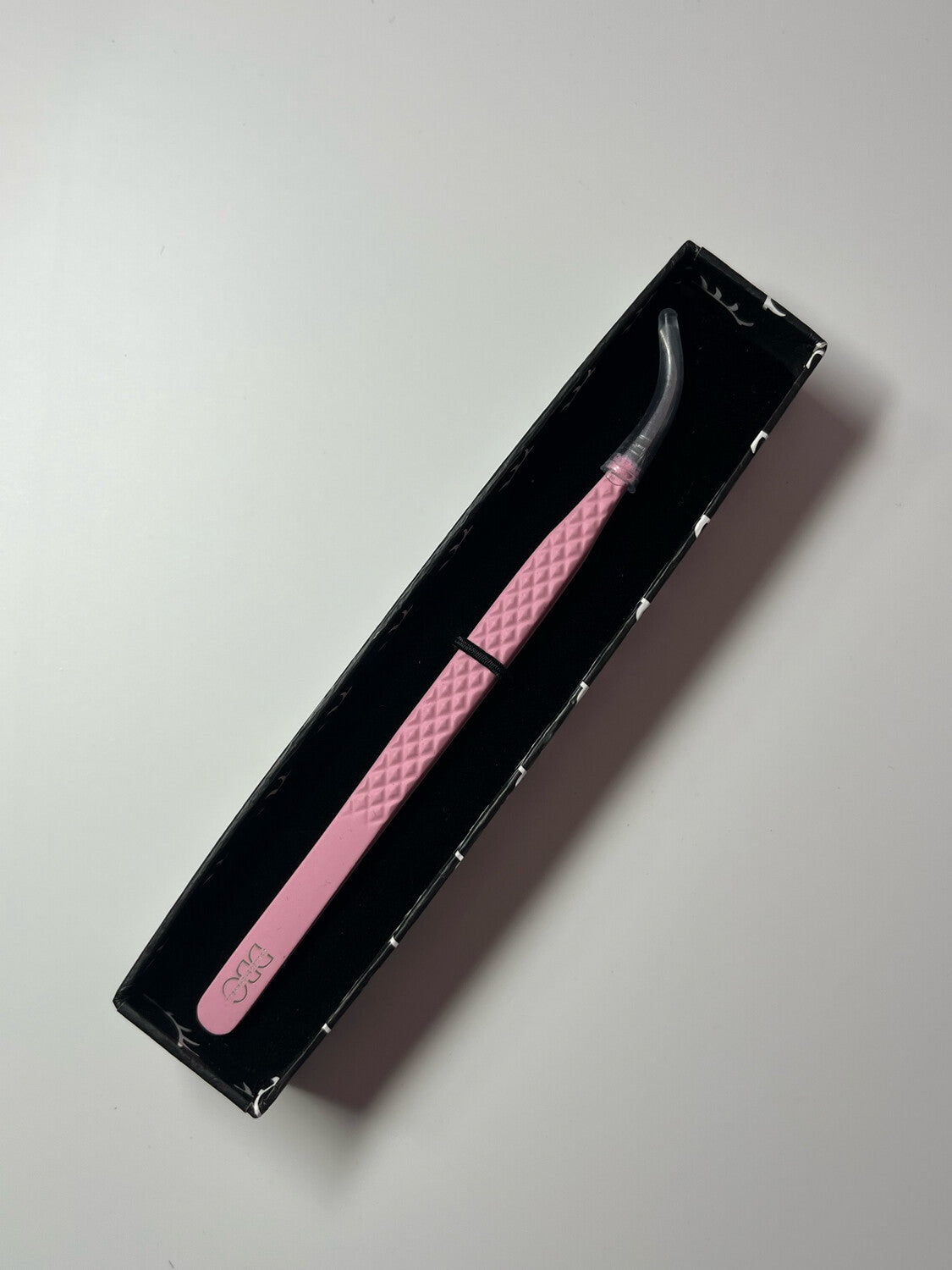 Curved Isolation Tweezer